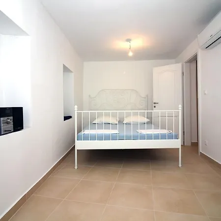 Holiday House Andrej
