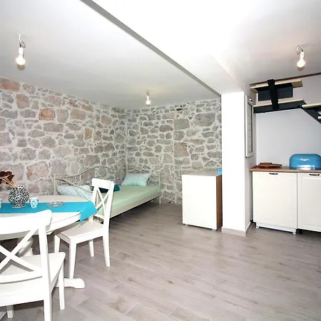 Casa de Férias Holiday House Andrej Tisno
