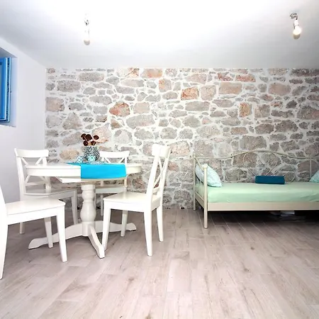 Casa de Férias Holiday House Andrej Tisno