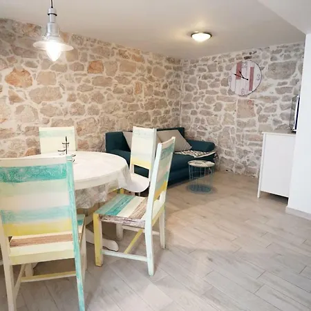 Casa de Férias Holiday House Andrej Tisno